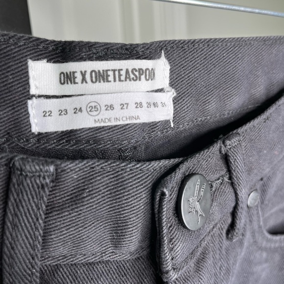 NWOT ONE TEASPOON Mini Skirt Junk Yard, Black Size 25 - Picture 4 of 8